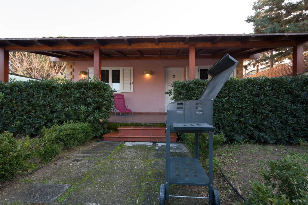 Villa Cicas sul mare Campofelice Di Roccella Exterior foto