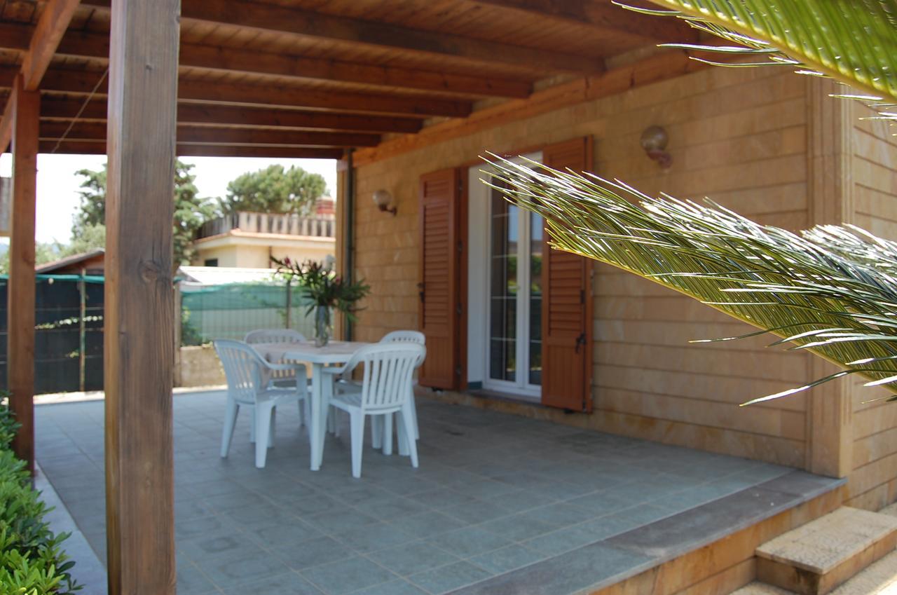 Villa Cicas sul mare Campofelice Di Roccella Exterior foto